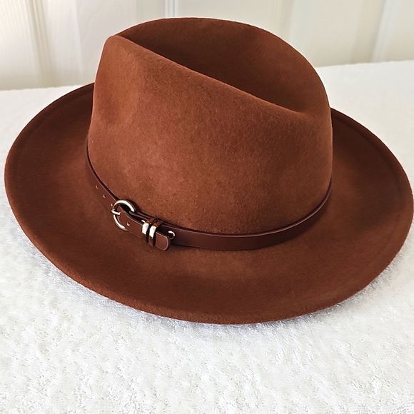 NWT Nordstrom Wool Felt Panama  Hat with Brown Belt/Gold Accent. One Size - Picture 7 of 14